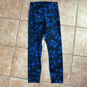Lululemon size 6 stretchy legging in blue camo-ish print - in great condition!